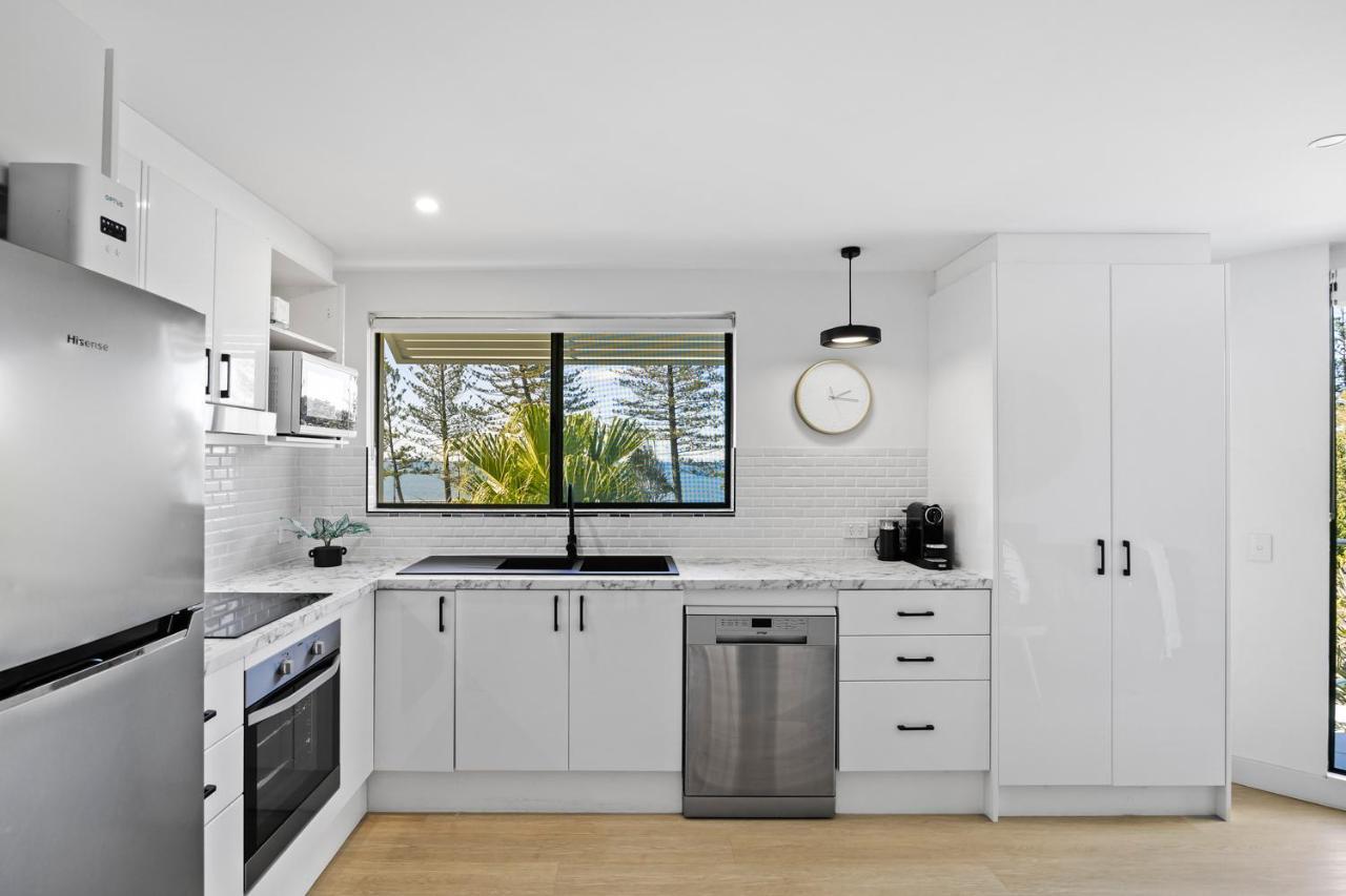 Beachside Views 2 Bedroom Apartment 穆卢拉巴 外观 照片